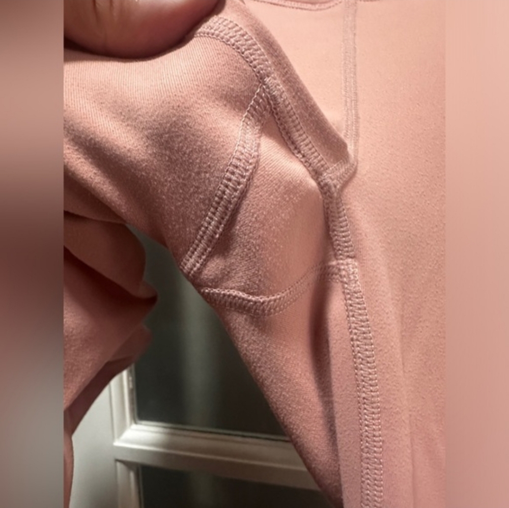 Fabletics Peach Leggings Size Small - Picture 2 of 5